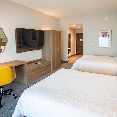 Holiday Inn Express & Suites Pensacola Airport North - I-10 By Ihg Ferry Pass Exterior photo